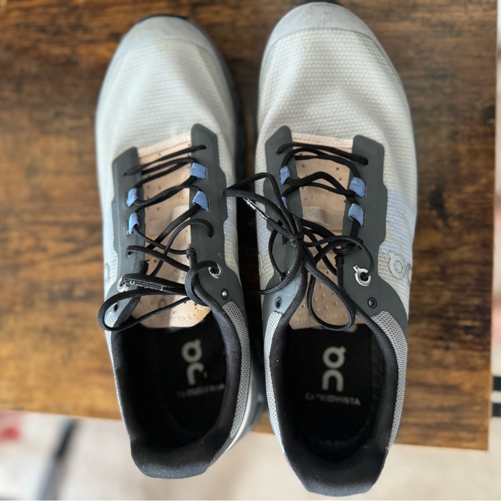 On Clouds - Women's Running Shoe